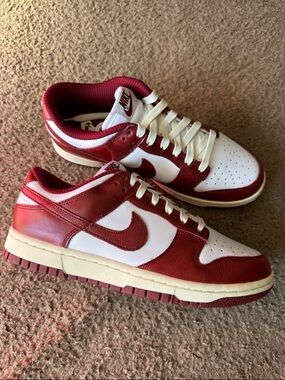 Nike Dunk Low Premium 'Vintage Red' women's sneakers, model number FJ4555-10